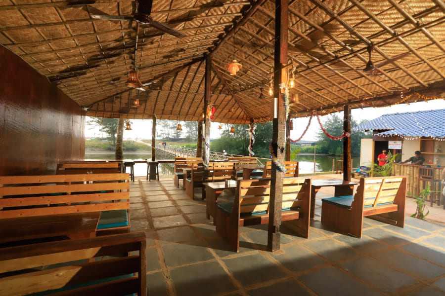 Beach side stay in mandrem